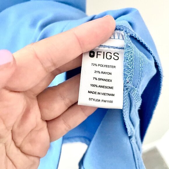 FIG Clothing Casma Three-Pocket Scrub Top in Ceil Blue Size XXS - Picture 3 of 7